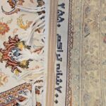 یک تخته فرش ۱۲ متری ۷۰۰ شانه تراکم ۲۵۵۰ طرح افشان